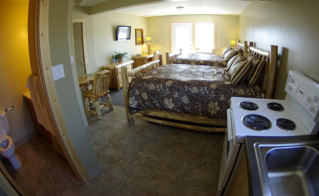 Lake-Vu Motel Kenora Kültér fotó