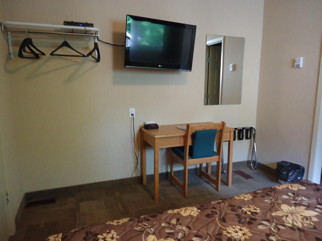 Lake-Vu Motel Kenora Kültér fotó