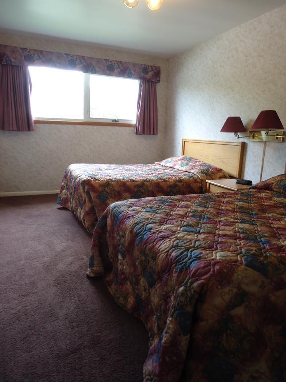 Lake-Vu Motel Kenora Szoba fotó