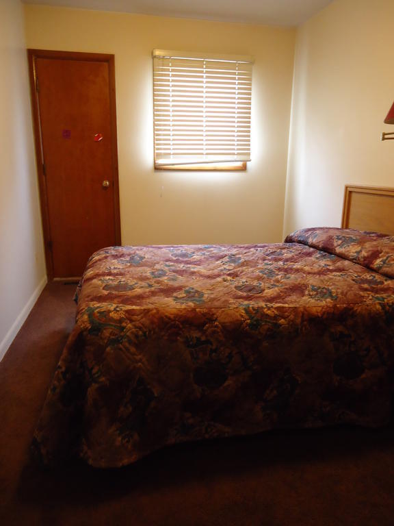 Lake-Vu Motel Kenora Kültér fotó
