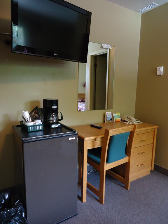 Lake-Vu Motel Kenora Szoba fotó